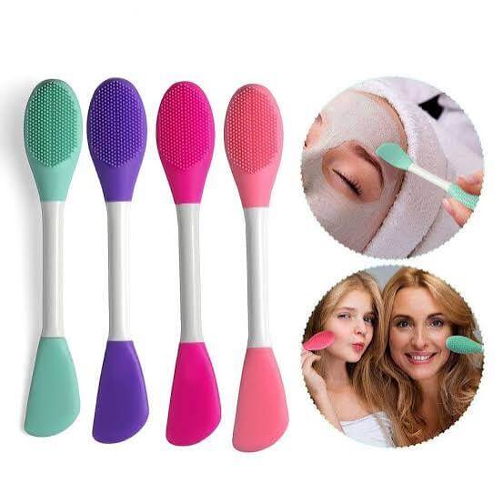 2-in-1 Silicone Facial Cleansing & Mask Brush✨